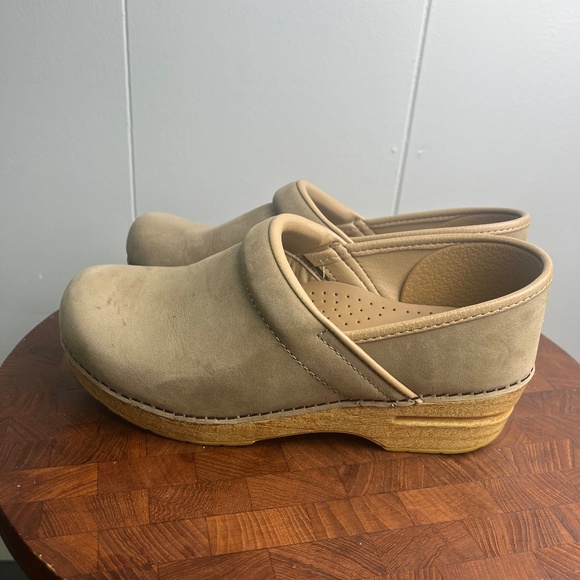 Dansko Professional Clog Size 38 EU Size 7.5-8 US Sand Color - Picture 11 of 14